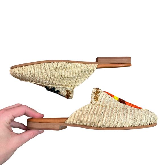 NEW Farm Rio Macaw Beaded Raffia Mule - Picture 5 of 8